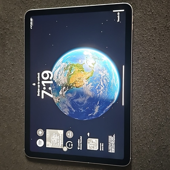Apple ipad air fourth generation - Picture 3 of 4